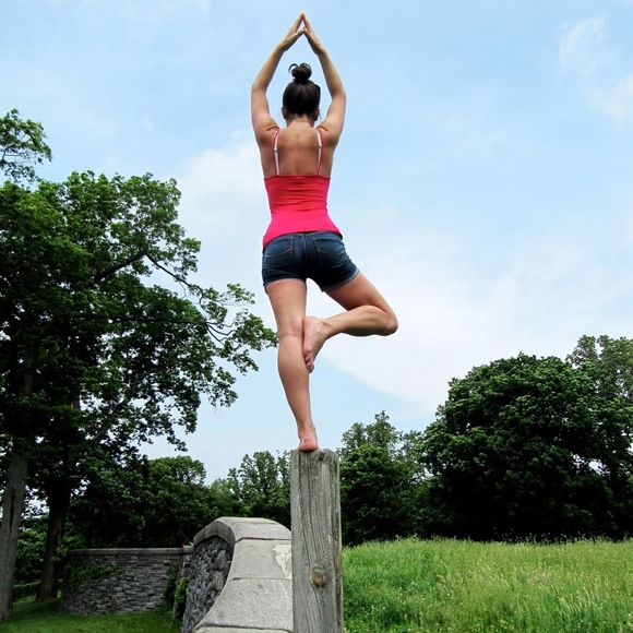 Meet your Posher, Camille - Picture 1 of 1